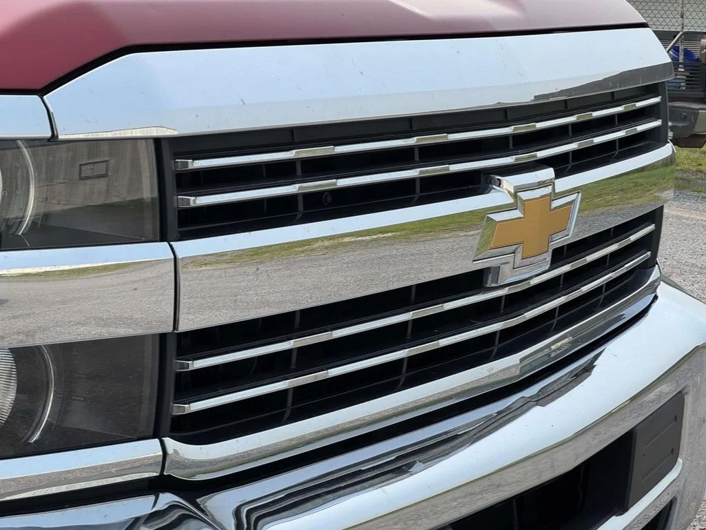 Used 2018 Red Chevrolet LT image 11