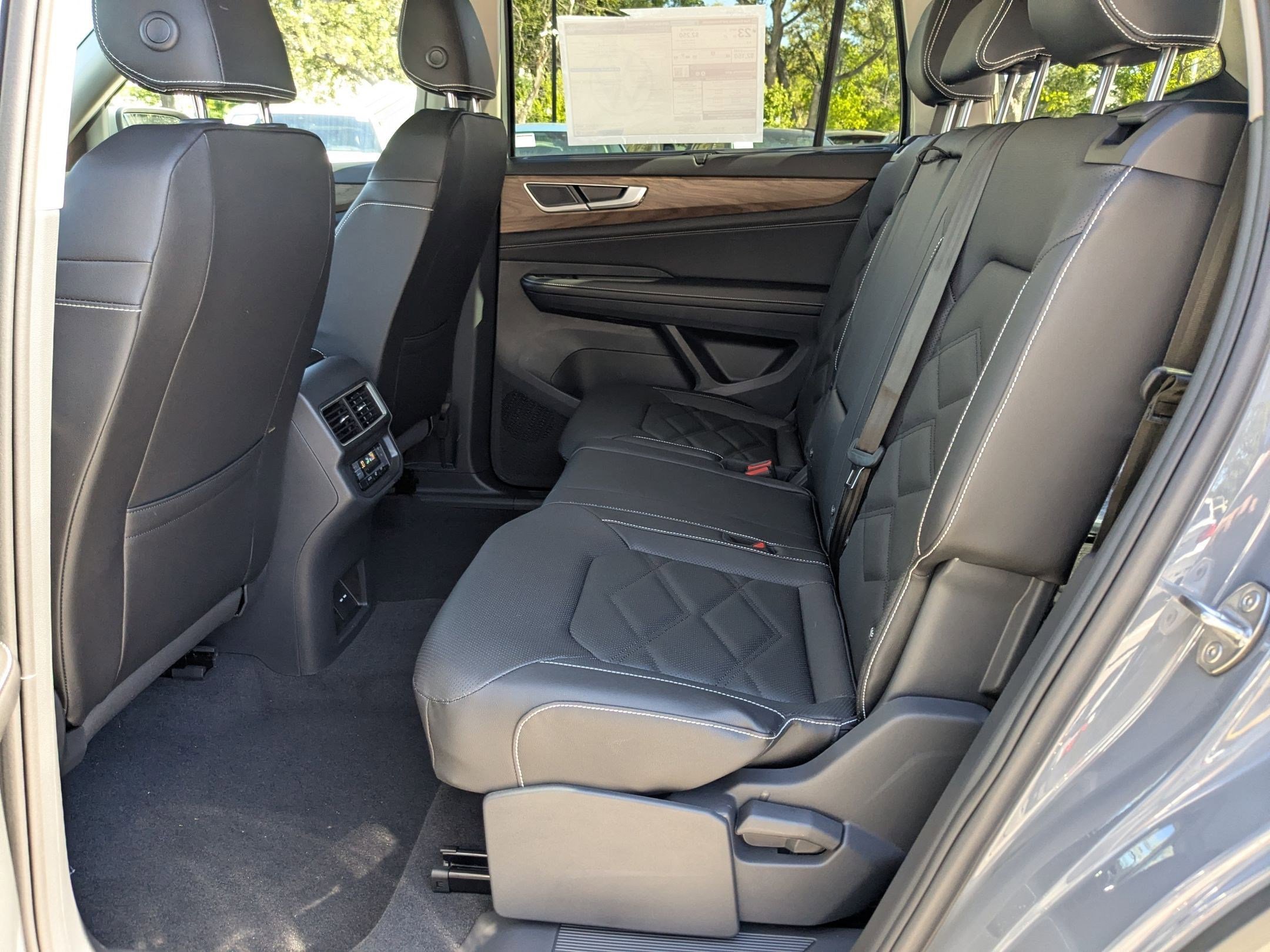 New 2026 Pure Gray Volkswagen 2.0T SE w/Technology image 15