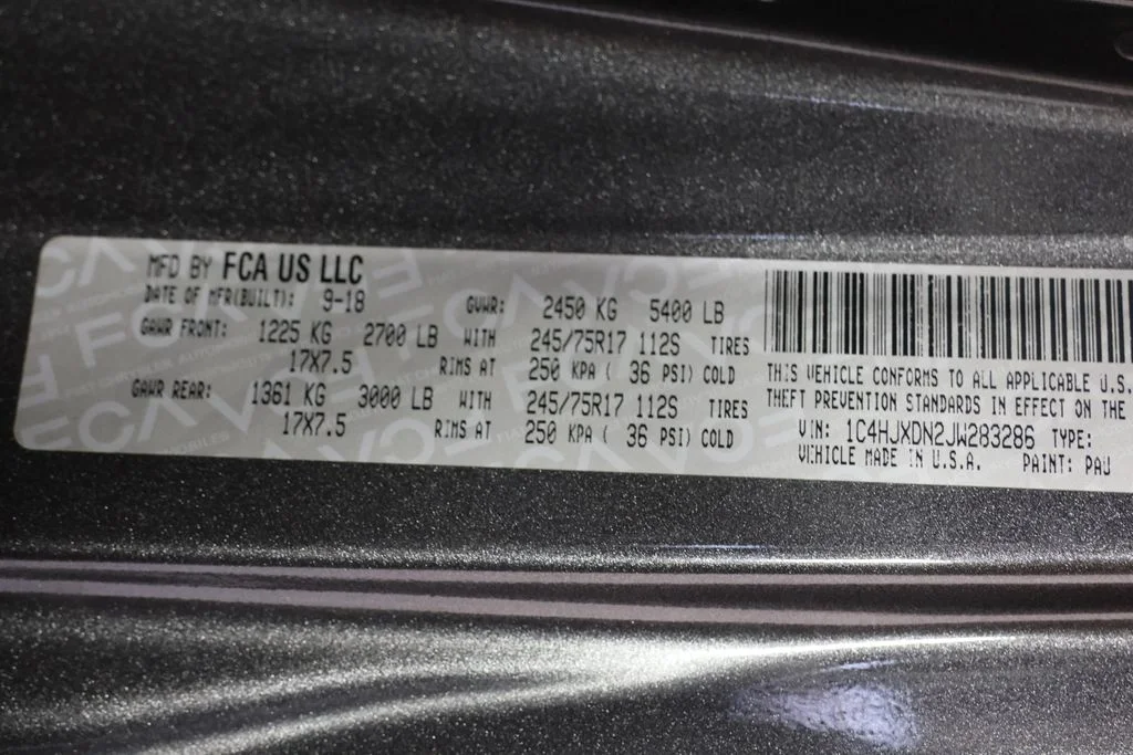 Used 2018 Gray Jeep Unlimited Sport S image 28