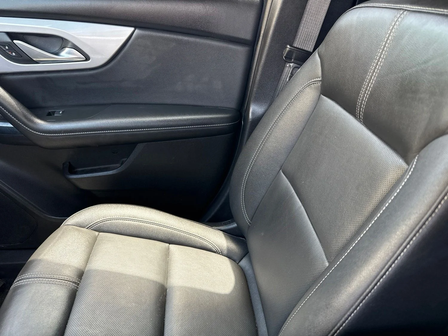 Used 2024 Gray Chevrolet 3LT image 14