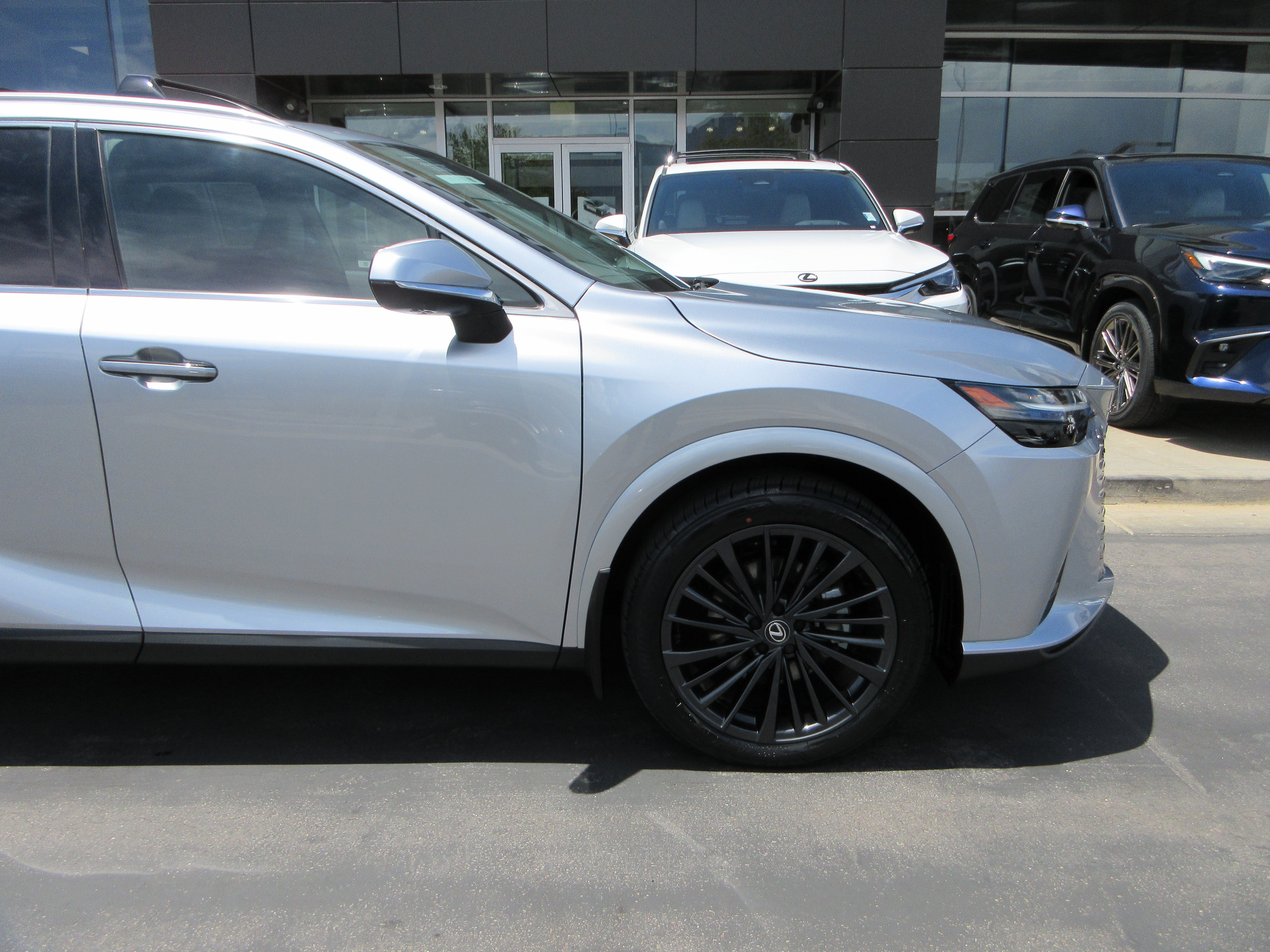 Certified Used 2025 IRIDIUM Lexus 350h Premium image 12