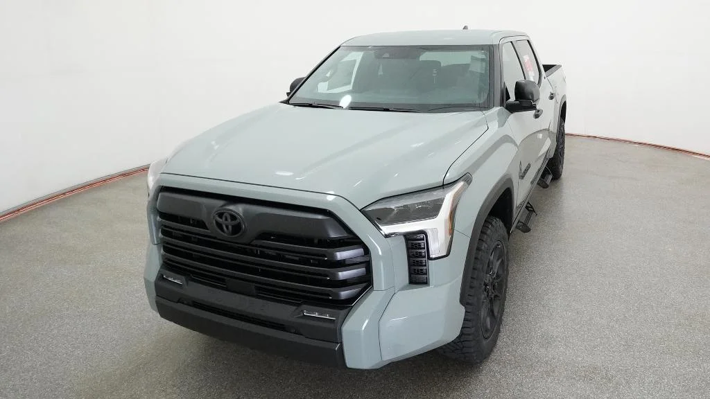 New 2026 Lunar Rock Toyota SR5 image 20
