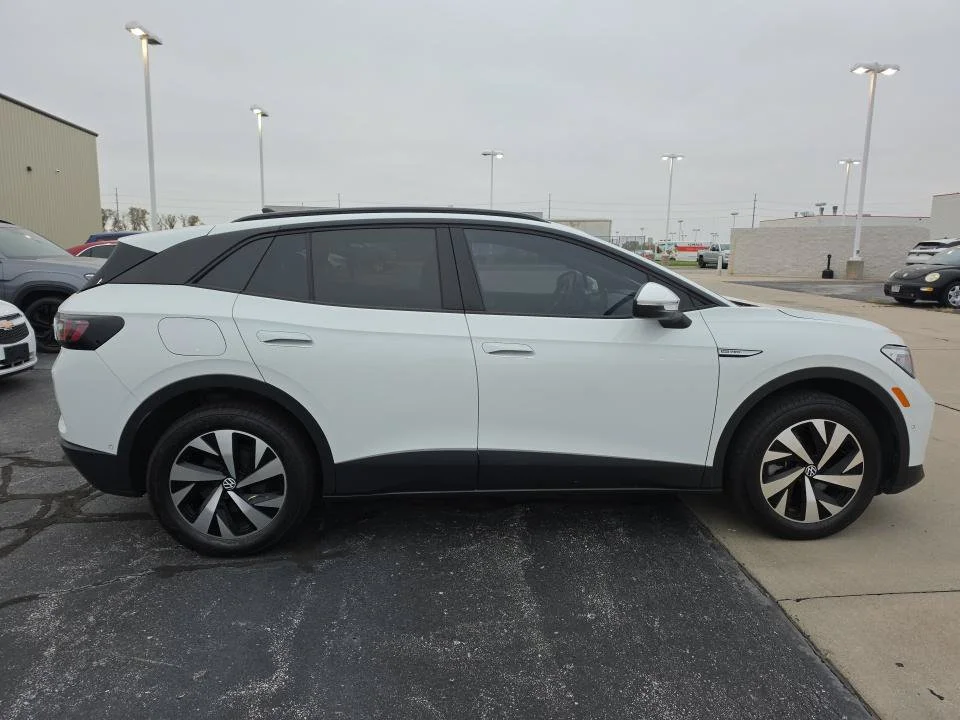 Used 2023 Volkswagen ID.4 PRO with VIN 1V2DNPE87PC042991 for sale in Naperville, IL