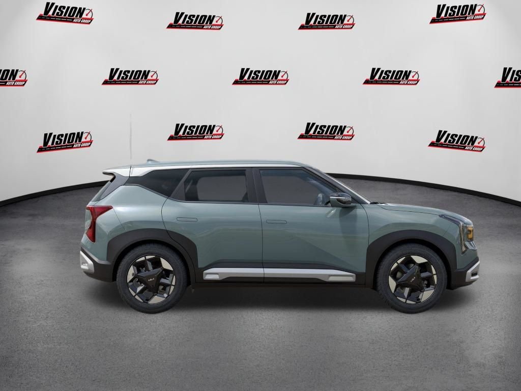 New 2027 Iceberg Green Kia S image 7