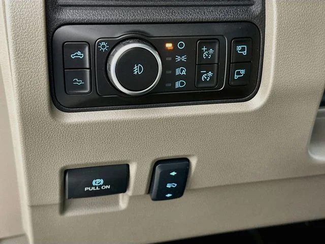 New 2026 Ford F-350SD Platinum