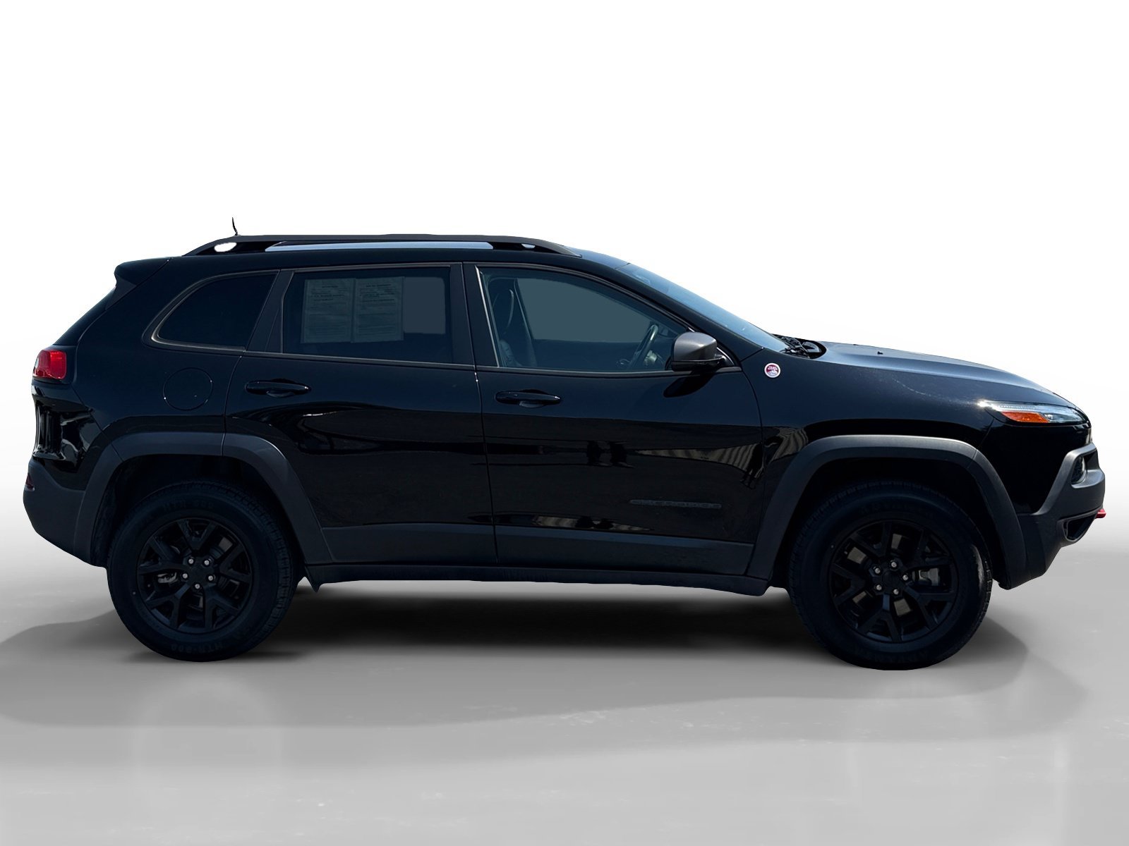 Used 2018 Diamond Black Jeep Trailhawk image 6