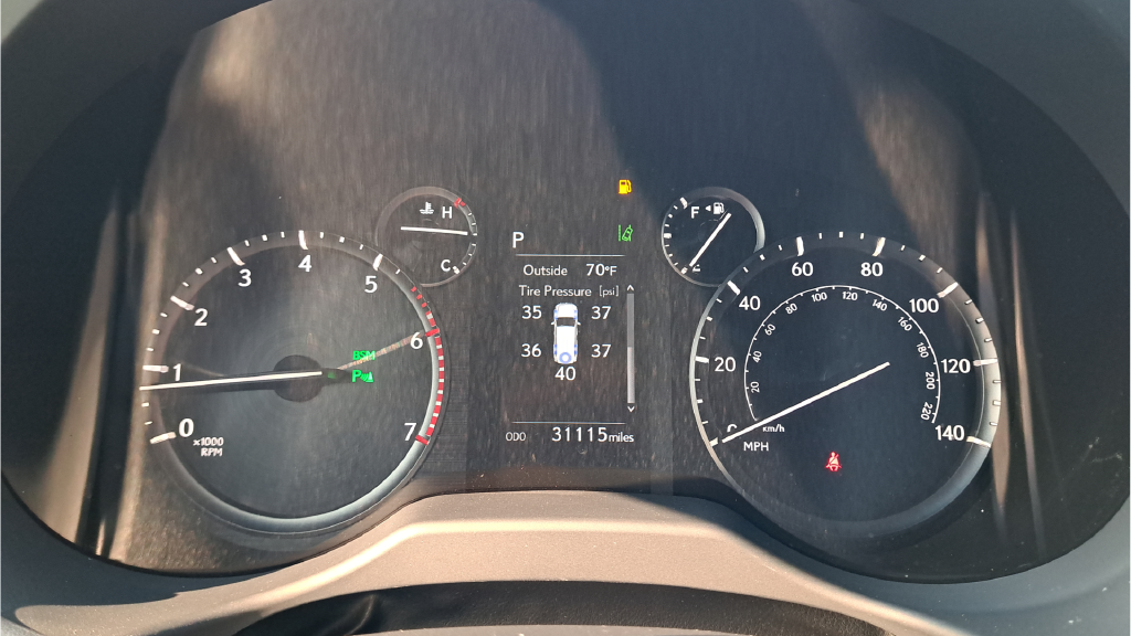 Used 2023 White Lexus 460 image 31