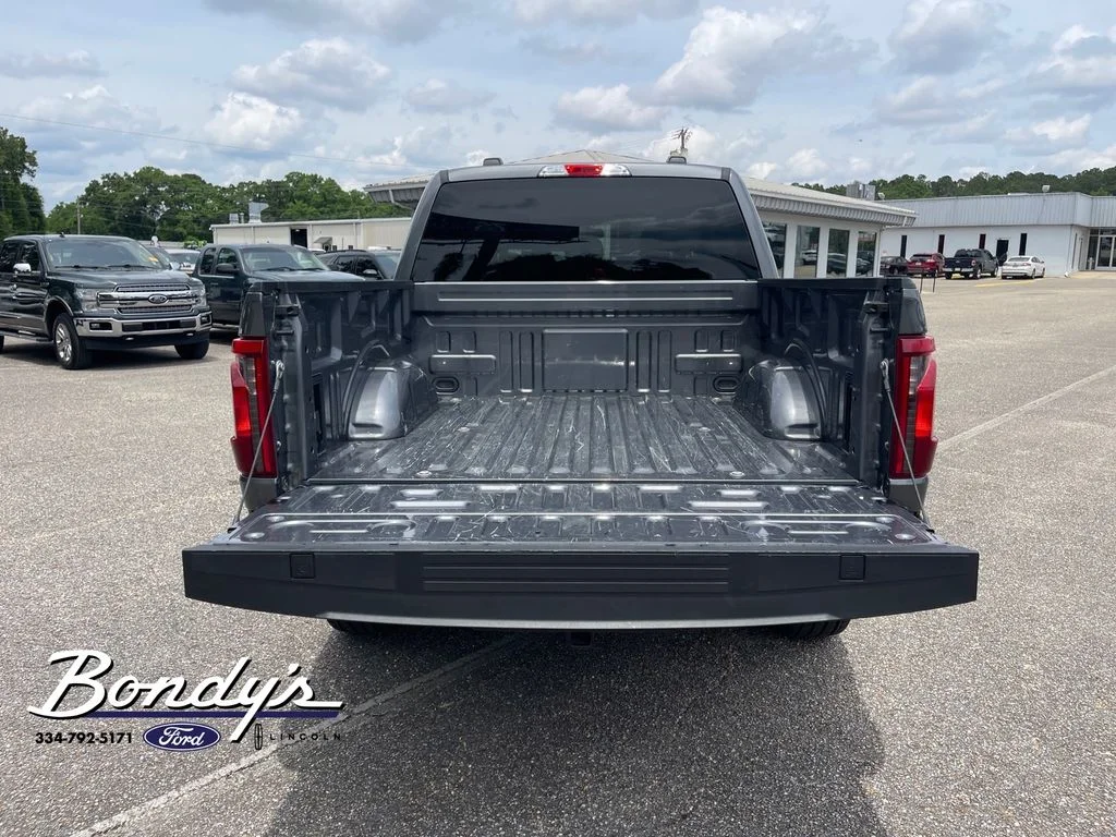 Used 2024 Gray Metallic Ford XLT image 14