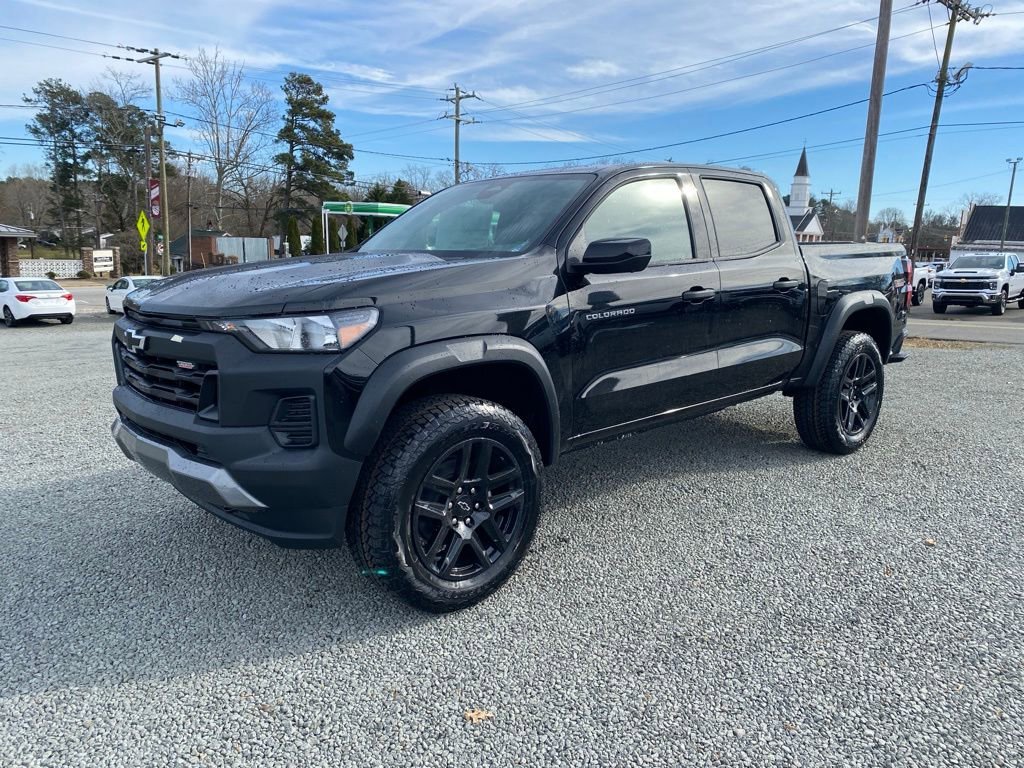 2025 Chevrolet Colorado Trail Boss - Photo 7