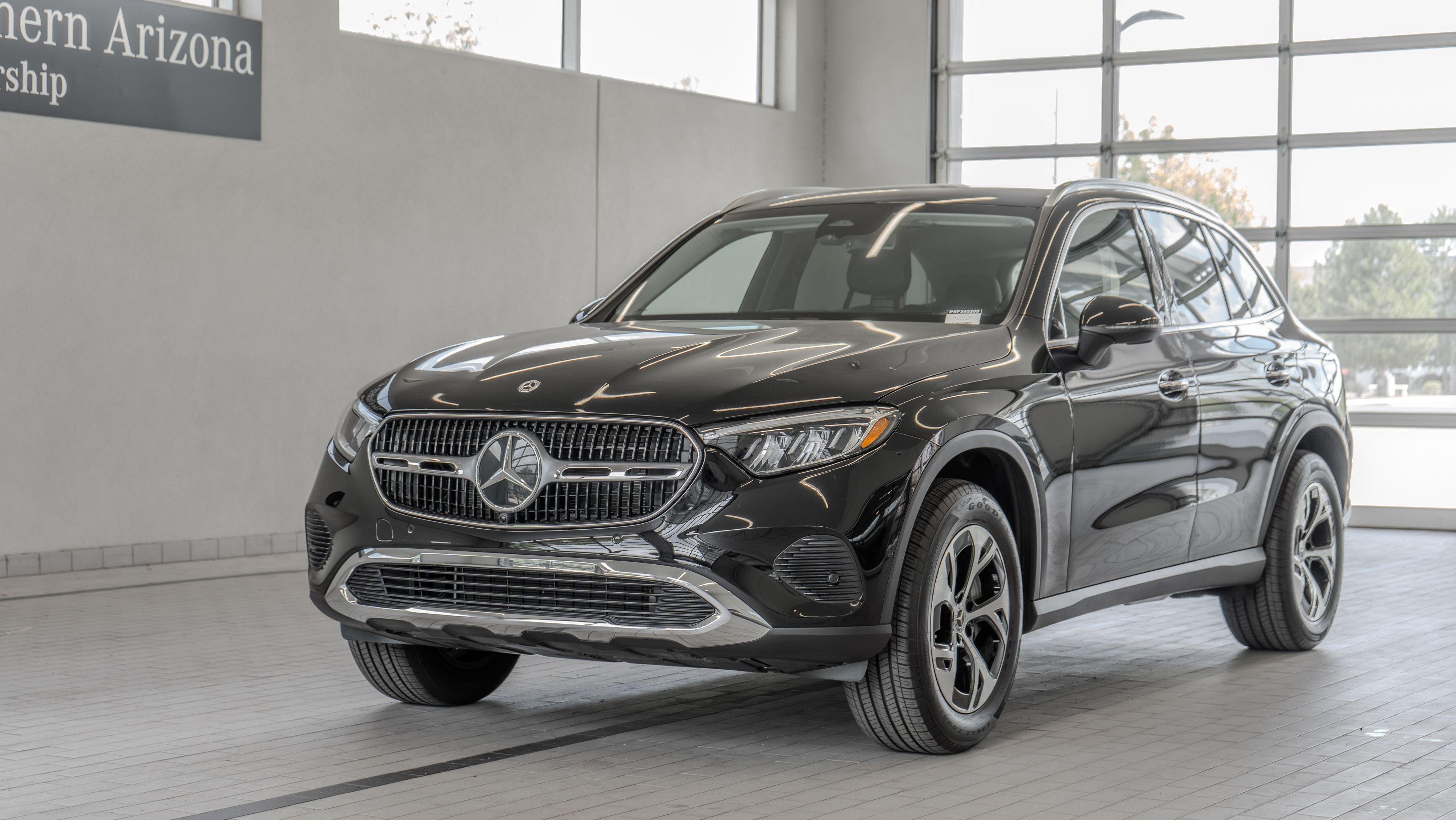 Certified Used 2025 Black Mercedes-Benz GLC 350e image 25