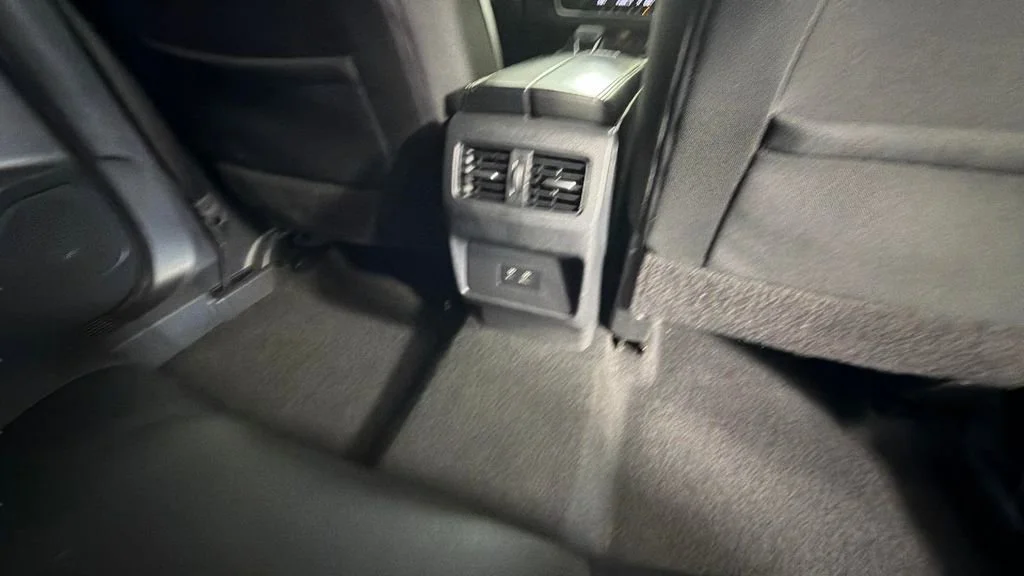Used 2021 Silver Nissan SV FWD image 30