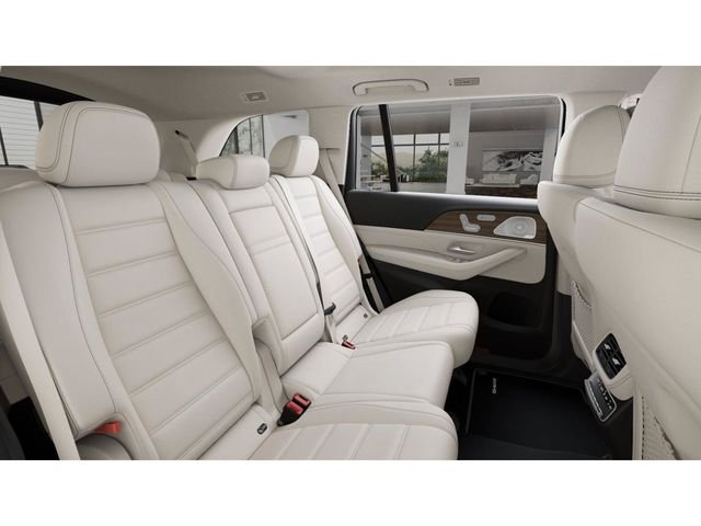 New 2026 White Mercedes-Benz GLS 580 image 5