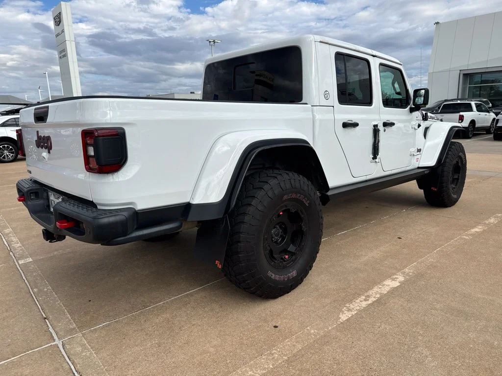 Used 2021 White Jeep Rubicon image 3