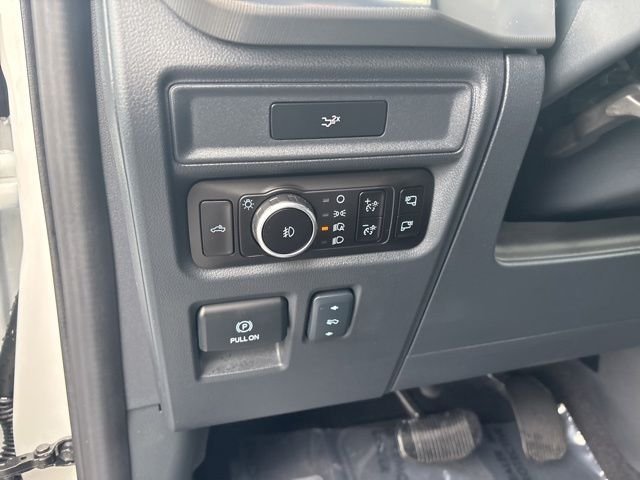Used 2026 White Ford Lariat image 18
