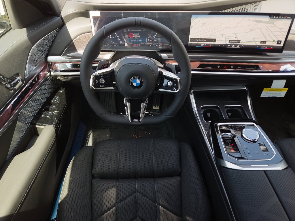 2026 BMW 7 Series 760i - Photo 15