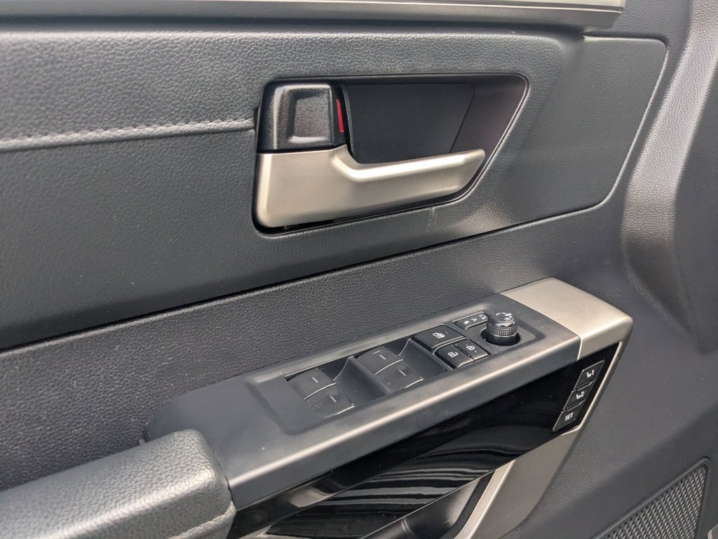 Used 2023  Toyota Limited image 12