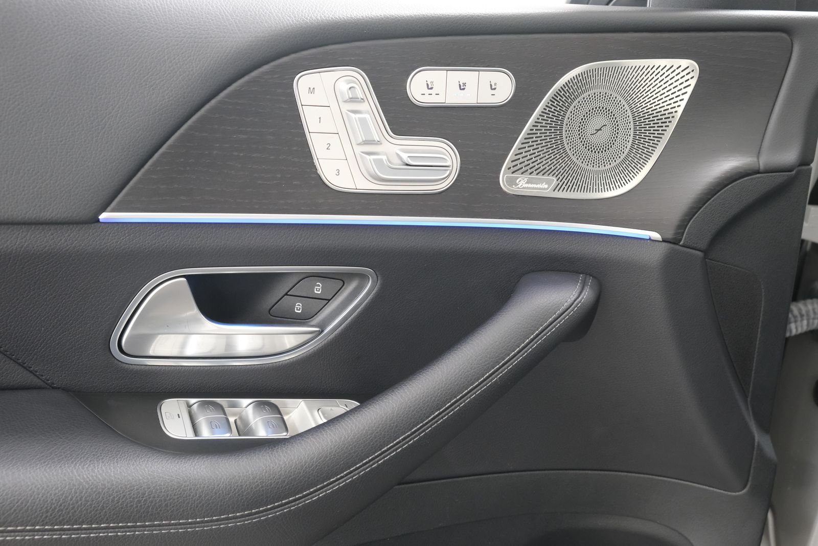Used 2024 MANUFAKTUR Alpine Gray Mercedes-Benz GLE 450 image 29