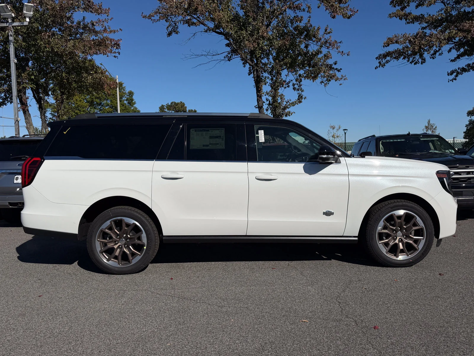 New 2027 Star White Metallic Tri-Coat Ford King Ranch image 2