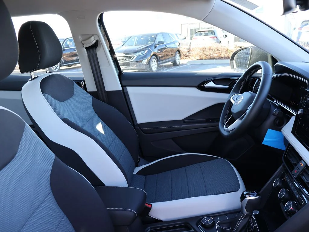 New 2026 Black Volkswagen 1.5T S image 11