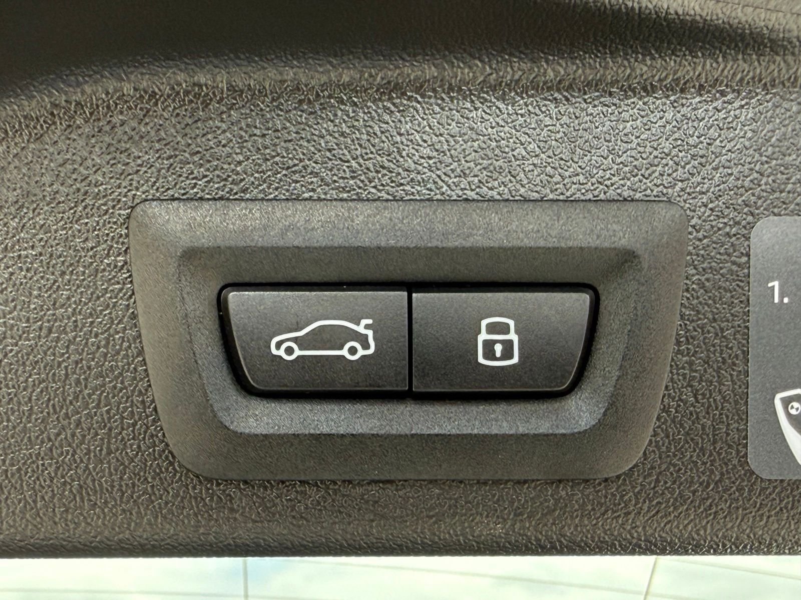 New 2026 Skyscraper Grey Metallic BMW sDrive40i image 17