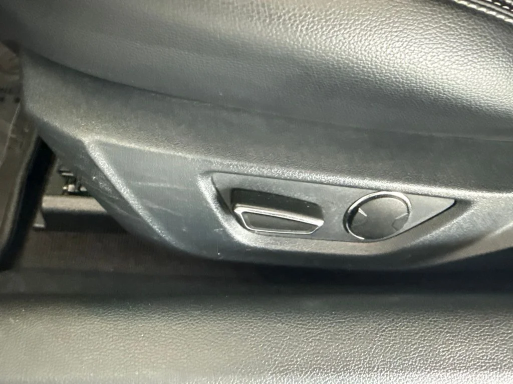 Used 2015 Gray Ford GT Premium image 14