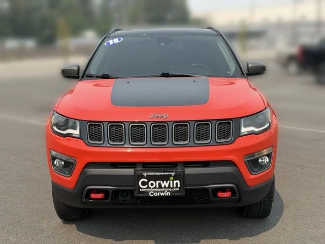 Used 2018 Spitfire Orange Clearcoat Jeep Trailhawk image 6
