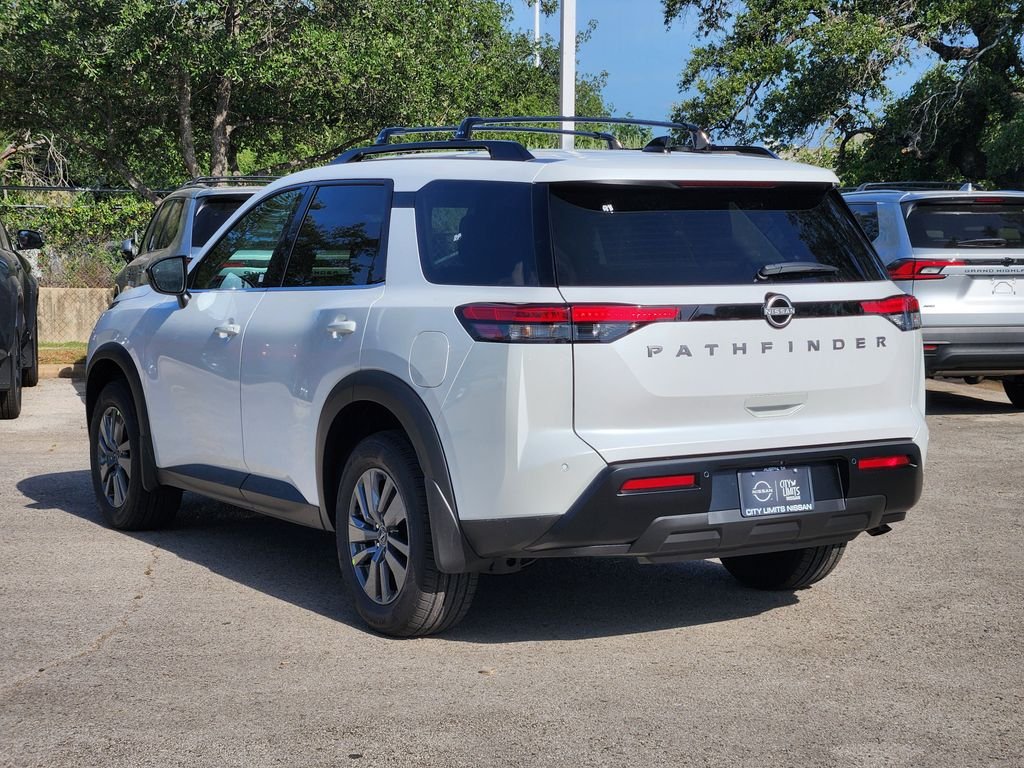 New 2026 Everest White Pearl TriCoat Nissan SV image 5