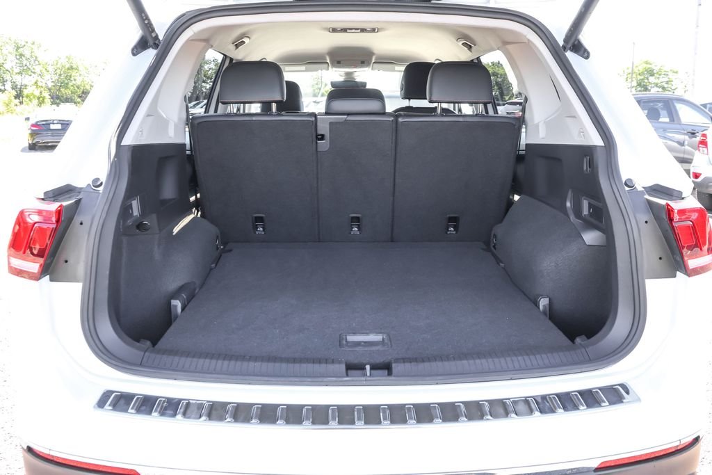 Used 2024 Black Volkswagen 2.0T Wolfsburg Edition image 31