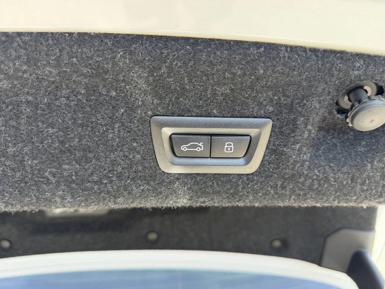 New 2026 Mineral White Metallic BMW 430i image 12