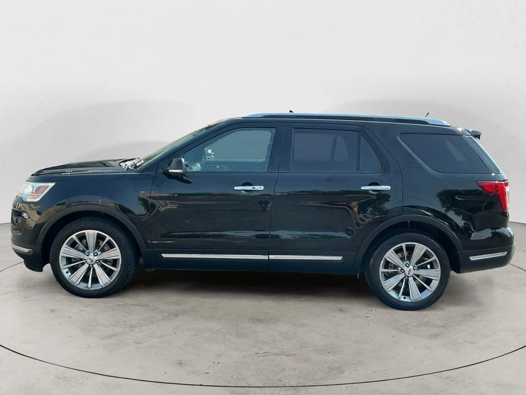 Used 2018 Black Ford Limited image 6