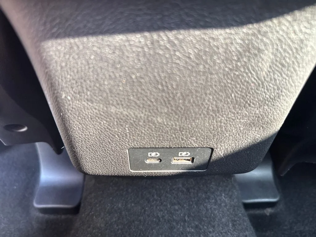 Used 2024 White Diamond Mitsubishi 2.0 SE image 14