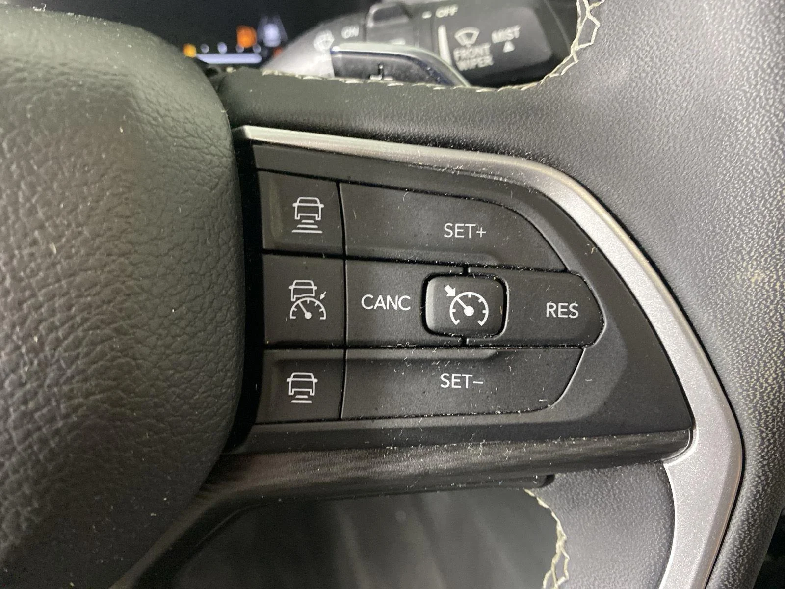 Used 2023 Silver Zynith Jeep Laredo image 26