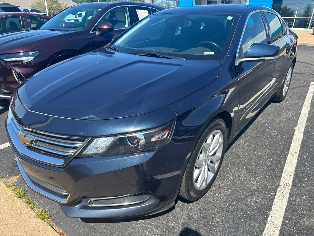 Used 2016 BLUE VELVET METALLIC Chevrolet LT image 3