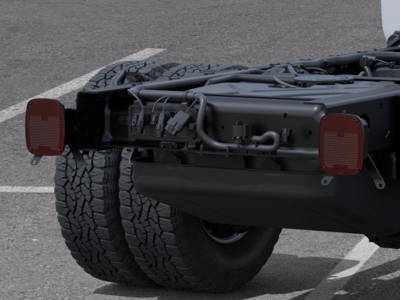 New 2026 Summit White Chevrolet Work Truck image 11
