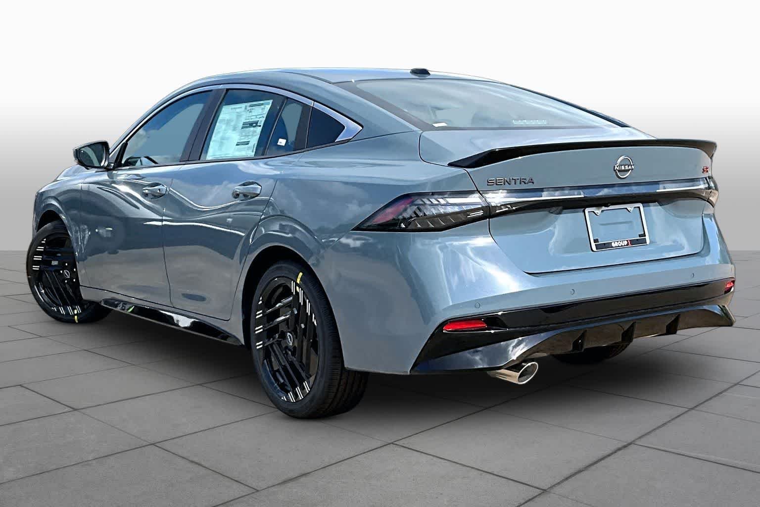 New 2026 Atlantic Gray Metallic Nissan SR image 7