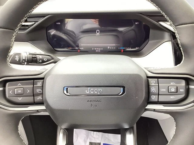 New 2026 Diamond Black Crystal Pearlcoat Jeep LAREDO 4X4 image 13