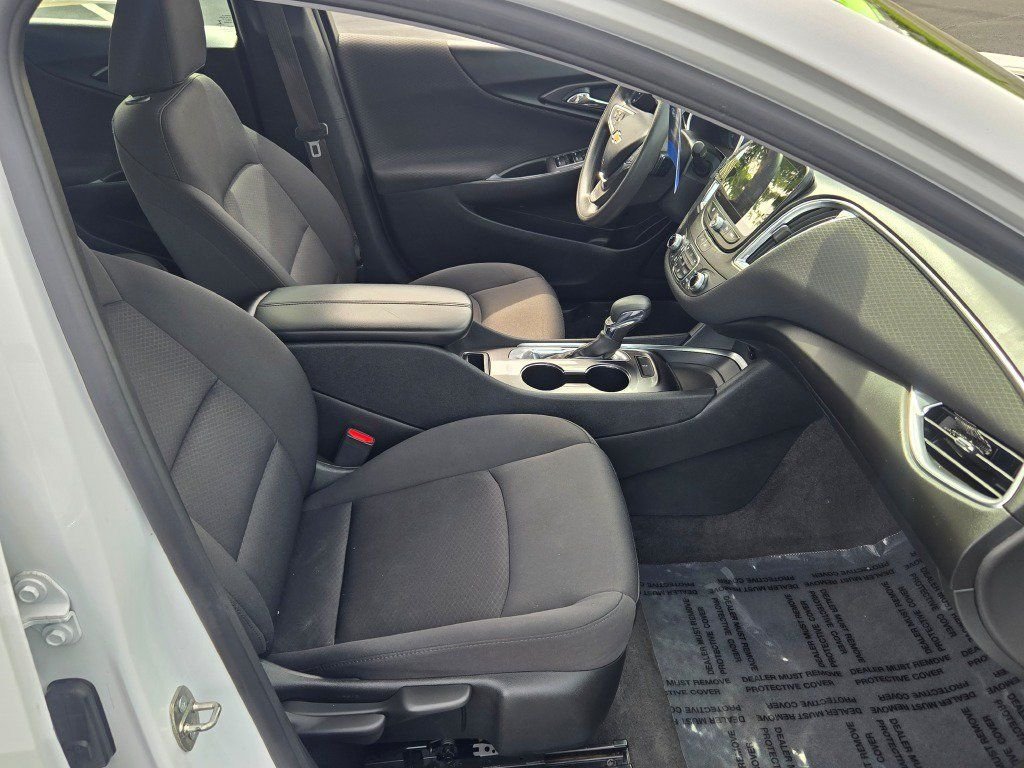 Certified Used 2021 Summit White Chevrolet LT image 5