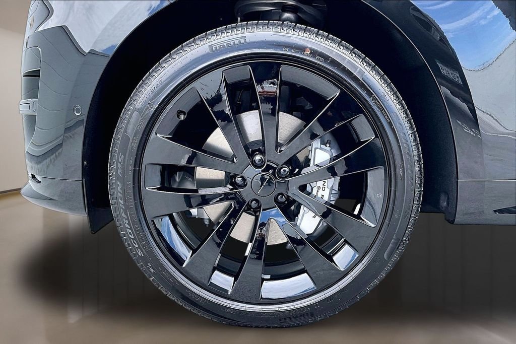 New 2026 SANTORINI BLACK Land Rover Dynamic SE image 13