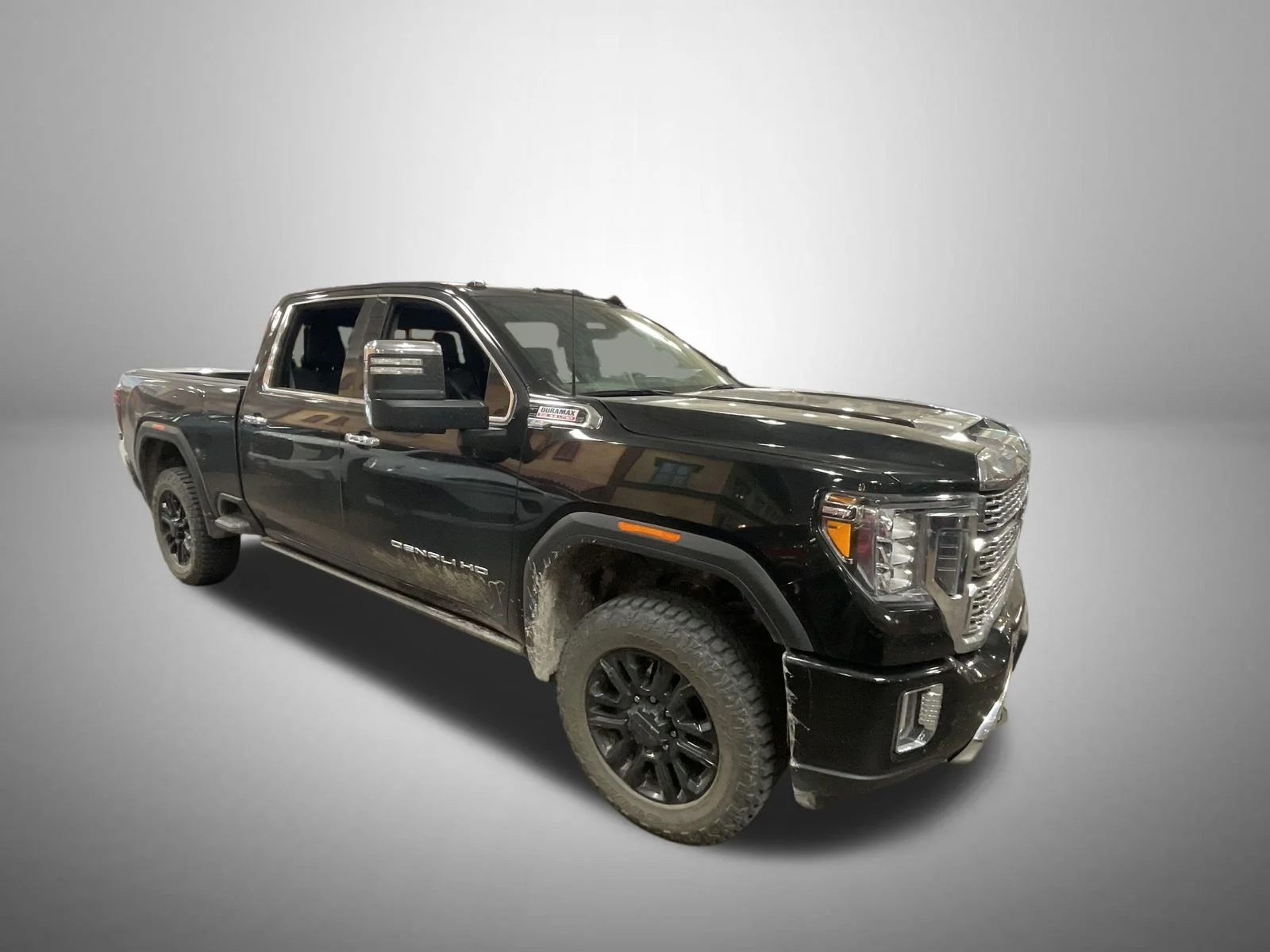 Used 2022 Black GMC Denali image 2