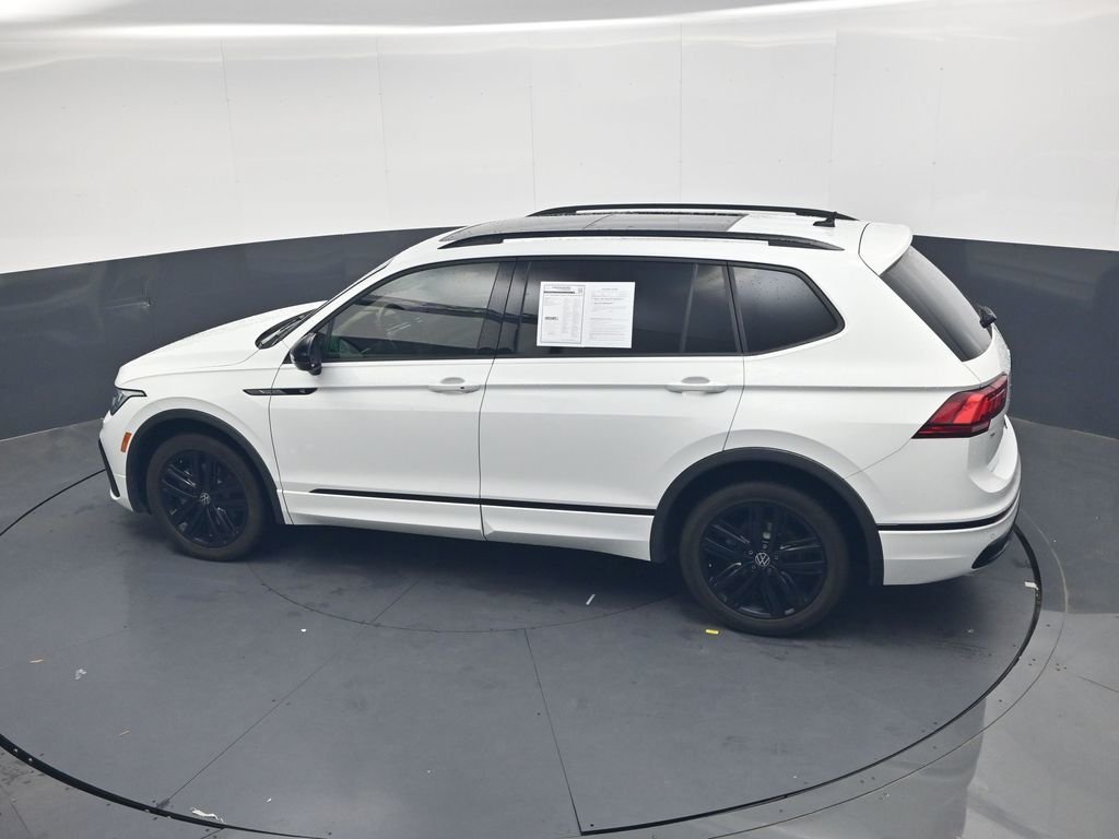 Used 2022  Volkswagen 2.0T SE R-Line Black image 27