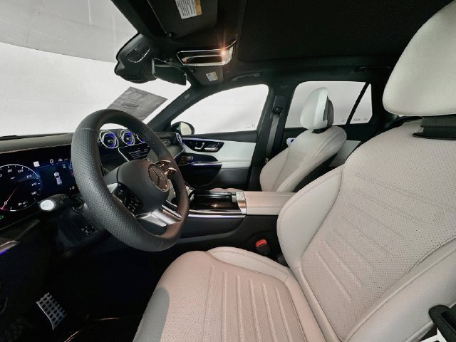 New 2027 MANUFAKTUR Alpine Grey Mercedes-Benz GLC 300 image 52