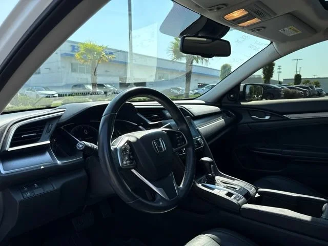 Used 2018 White Orchid Pearl Honda Touring image 10