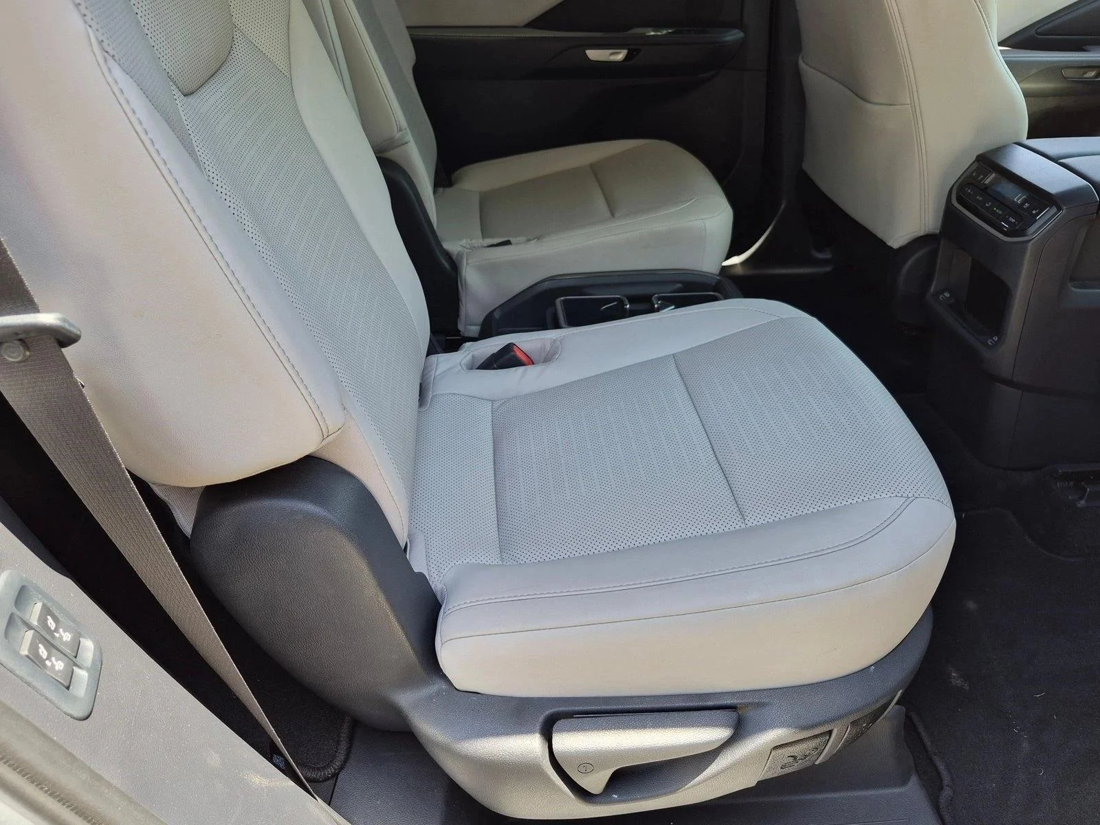 Used 2025 Celestial Silver Metallic Lexus TX 350 Premium image 16