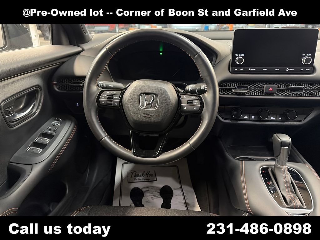 Used 2024  Honda Sport image 16