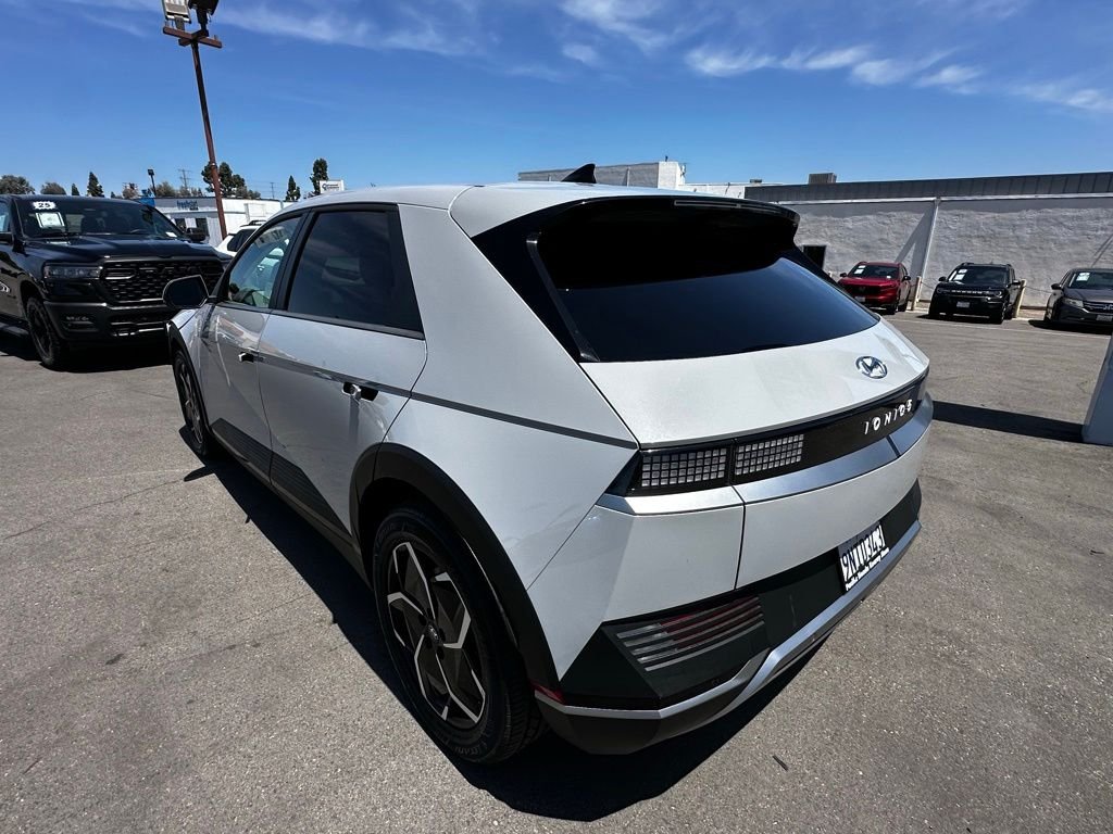 Used 2024 Cyber Gray Hyundai SEL image 6