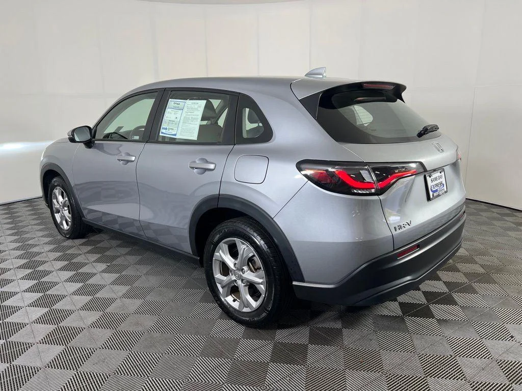 Used 2023 Lunar Silver Metallic Honda LX image 12