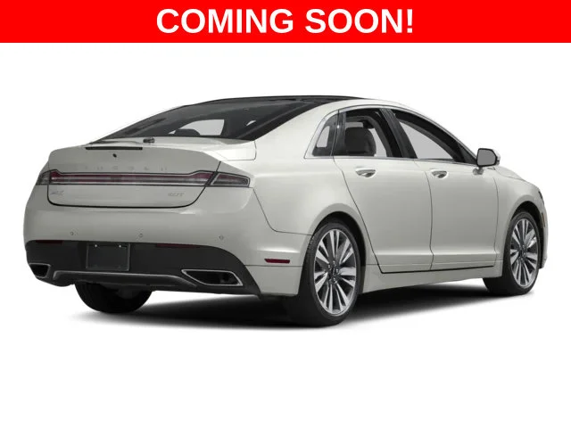 Used 2017 White Lincoln Reserve image 2