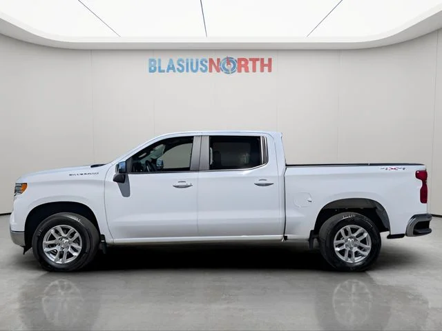 Used 2024 White Chevrolet LT image 9