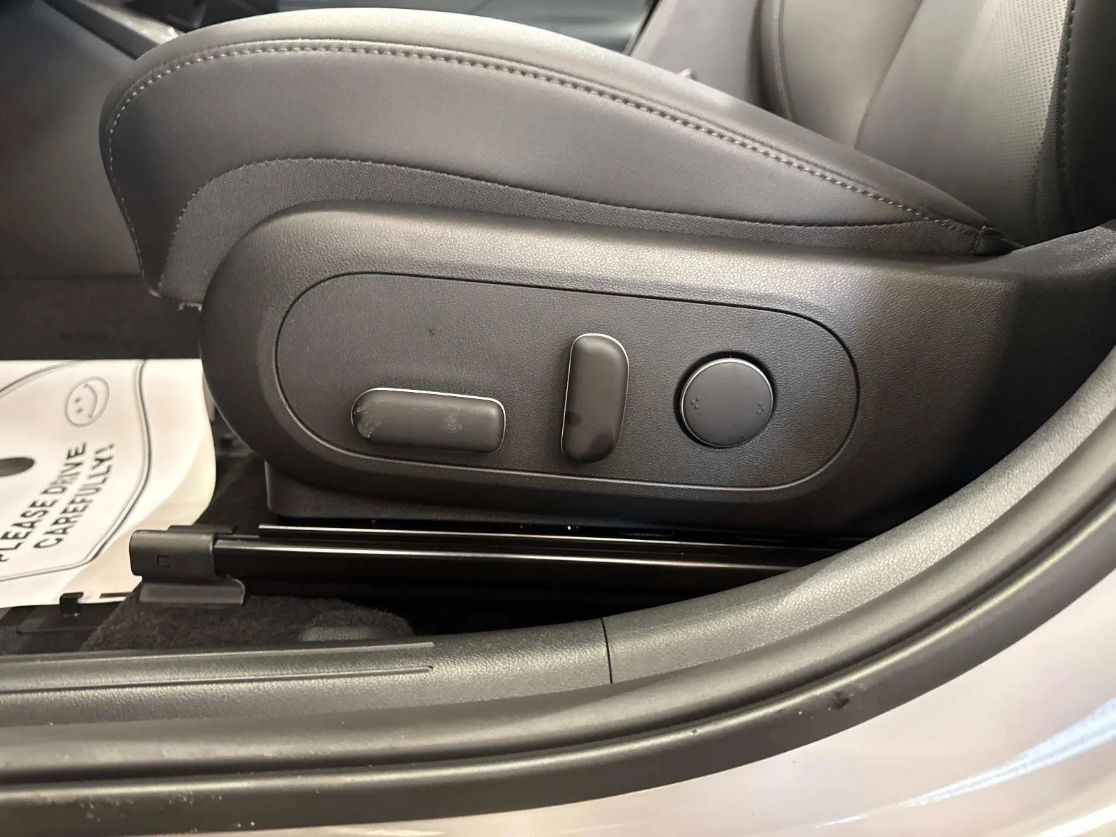 New 2026 Cyber Gray Metallic Hyundai Limited image 21