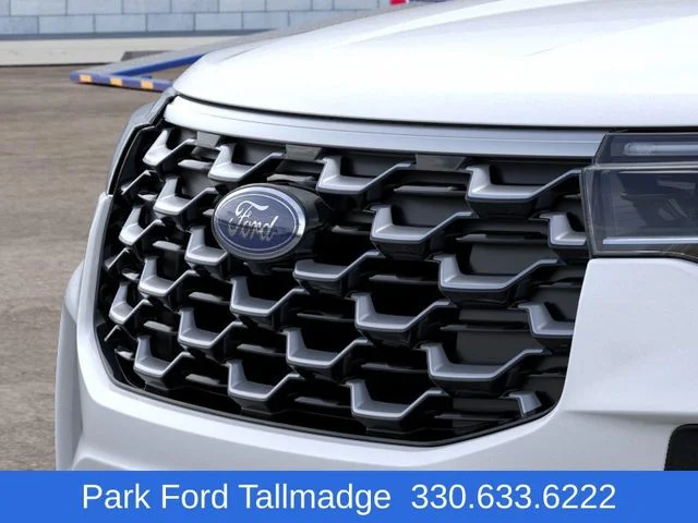 New 2026 Star White Metallic Tri-Coat Ford Platinum image 17